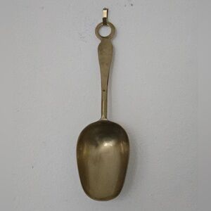 Vintage Solid Brass Kitchen Scoop with Hanging Ring – Farmhouse Pantry Decor